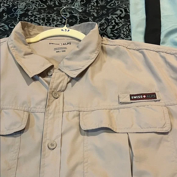 SWISS ALPS Men’s Light Tan Short-Sleeve Button-Down Fishing Shirt - Picture 7 of 11
